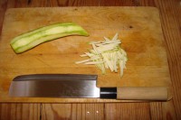 /album/quiche-de-verduras/abobrinha-fininha-jpg/
